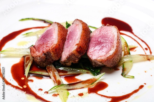 Obraz フレンチレストランの鴨肉のステーキ