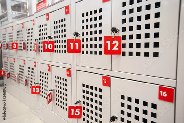 Obraz storage lockers in the store