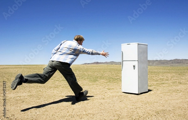 Obraz running to the fridge