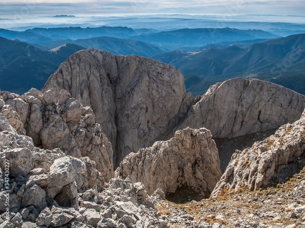 Fototapeta Paisaje aéreo desde la montaña del Pedraforca en Cataluña (España).