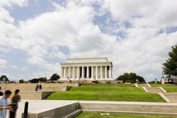 Obraz Summer view of the historic Abraham Lincoln Memorial from the Reflecting Pool Plaza, National Mall, Washington DC