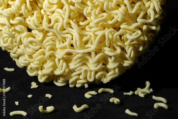 Obraz Round Shape Raw Instant Noodles Background 