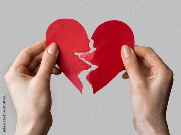 Obraz Heart paper broken. Divorce and breakup concept.