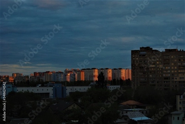 Obraz sunset over the city