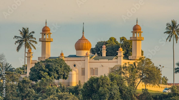 Fototapeta Kibuli mosque in Kampala, Uganda, Built on a hill top
