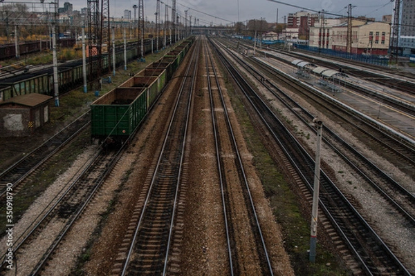Fototapeta railroad tracks in the distance