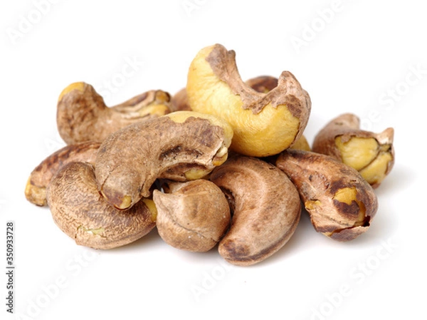 Fototapeta cashew nuts on white background 