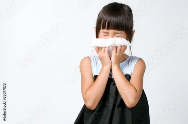 Obraz 鼻をかむ女の子