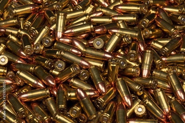 Obraz 9mm ammo pile