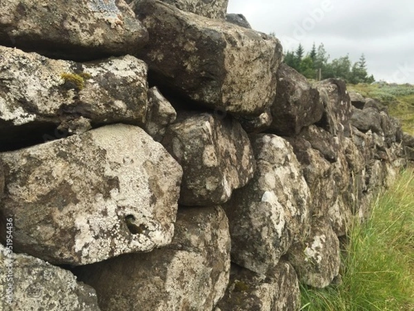 Obraz steinmauer große steine brocken island