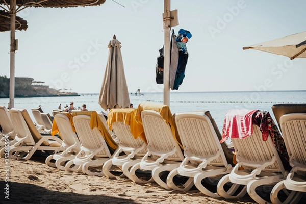 Fototapeta all sunbeds are busy 