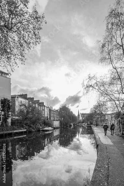 Obraz river in autumn