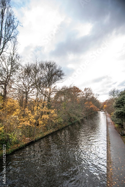 Obraz river in autumn