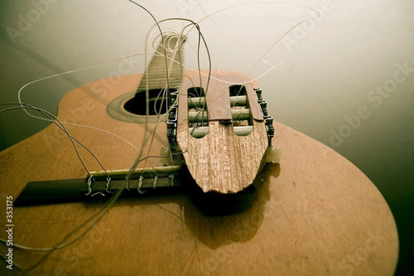 Obraz broken guitar