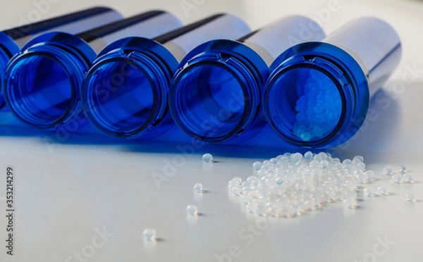 Obraz pet preforms and plastic granules