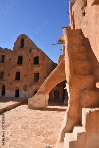 Obraz クサ―ル（チュニジア）マグレブ地方の独特な住居形態