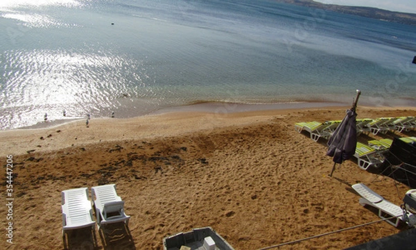 Obraz Море штормит на берегу песчаного пляжа Феодосии у эллинов на черноморской набережной 