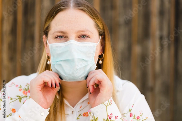 Fototapeta Maske Corona