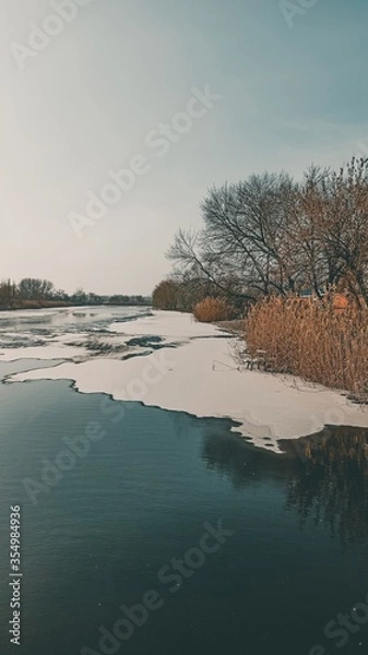 Obraz frozen river in winter