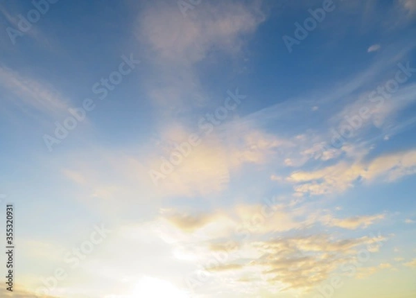 Fototapeta 日本の田舎の風景　1月　真冬の朝日と空　朝焼け