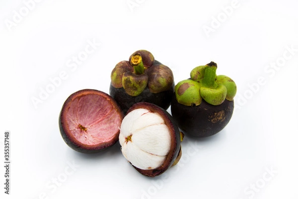 Obraz mangosteen isolated on white background