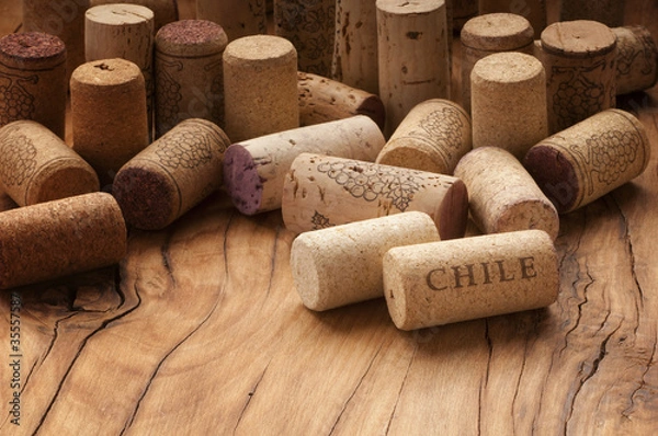 Obraz used wine corks