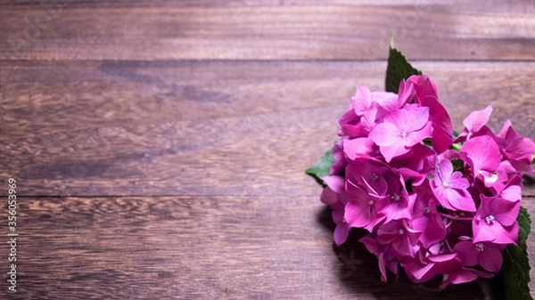 Obraz テーブルの上の紫陽花