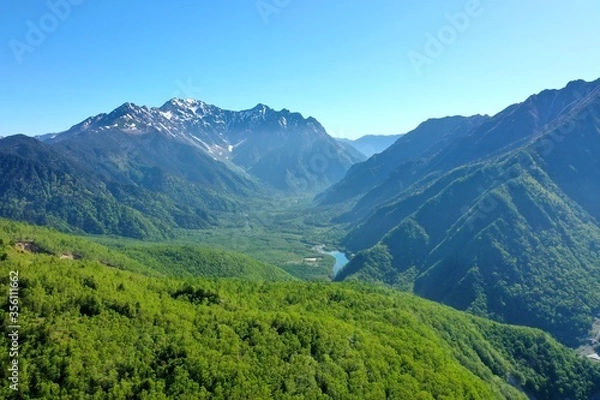 Obraz 初夏の穂高連峰と大正池