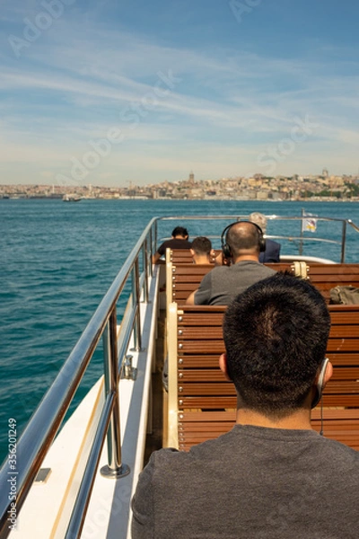 Obraz couple sitting on pier