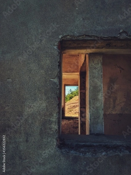 Fototapeta old abandoned house window