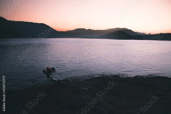 Obraz sunset over the lake