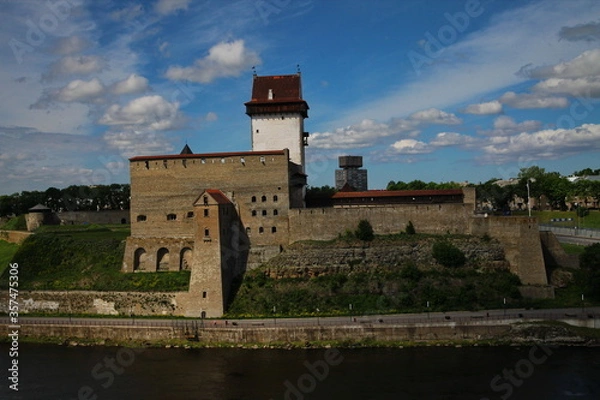 Obraz Ivangorod fortress on the Russian-Estonian border in summer