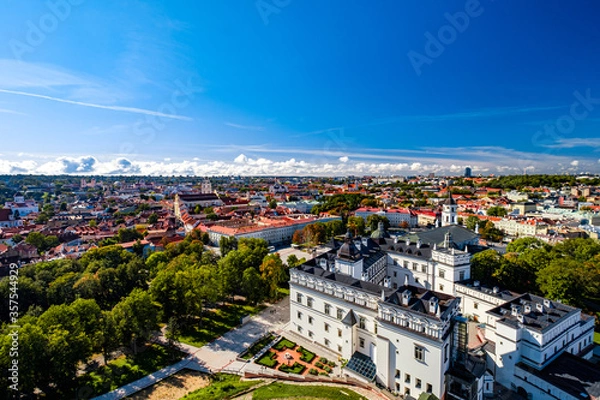 Obraz Aerial view of Old Town Vilnius, Lithuania with The Palace of the Grand Dukes of Lithuania in the foreground