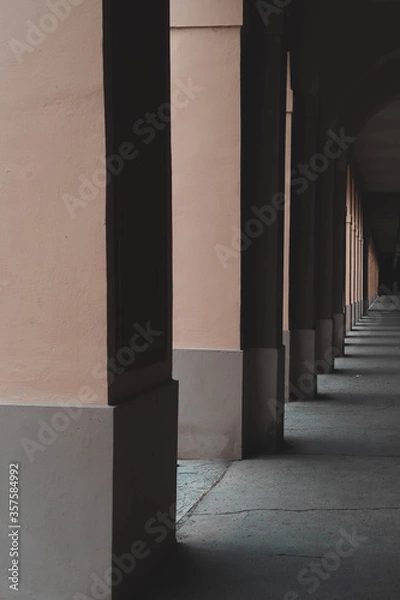 Fototapeta columns