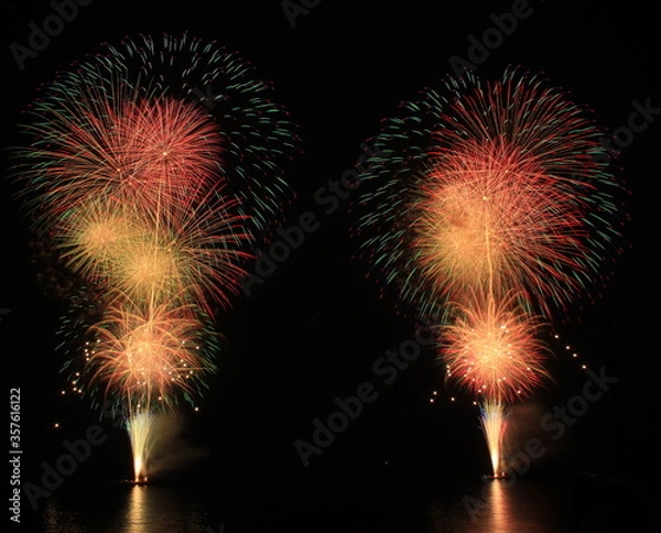 Fototapeta 日本文化。夏。花火。