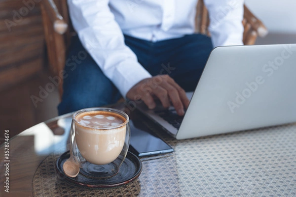 Obraz Man working in coffee shop