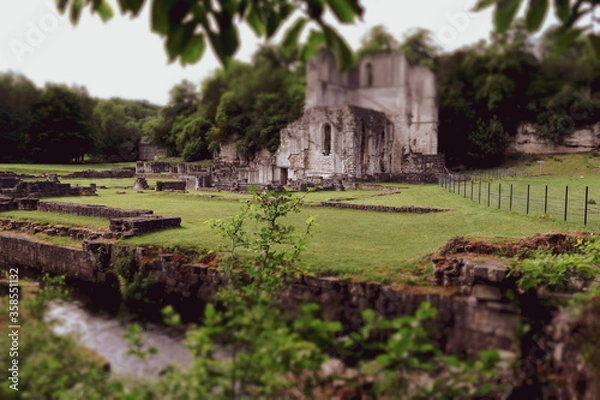 Obraz Ruins in field