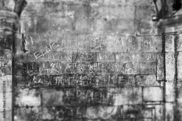 Fototapeta Scratched Wall 