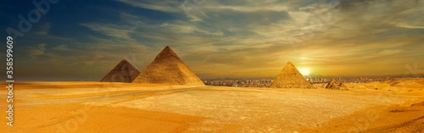 Obraz The famous pyramids in Giza in Egypt