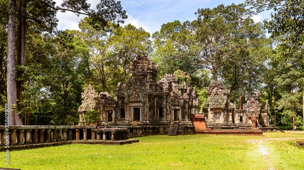 Fototapeta It's Chau Say Tevoda, one of a pair of Hindu temples built during the reign of Suryavarman II at Angkor, Cambodia