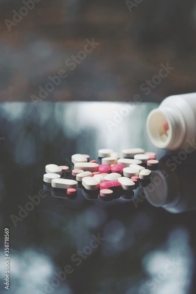 Obraz medicine tablet on table