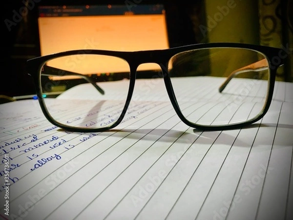 Obraz glasses and book