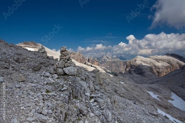 Obraz kopczyk kamienny