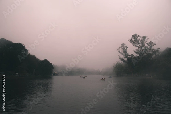 Fototapeta mistic lake 