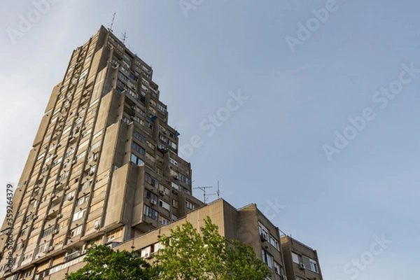 Fototapeta Eastern City Gate of Belgrade (Rudo) is a complex of three large residential buildings situated in the neighborhood of Konjarnik. It is among the most prominent structures along city skyline.