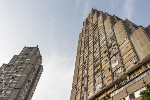 Fototapeta Eastern City Gate of Belgrade (Rudo) is a complex of three large residential buildings situated in the neighborhood of Konjarnik. It is among the most prominent structures along city skyline.