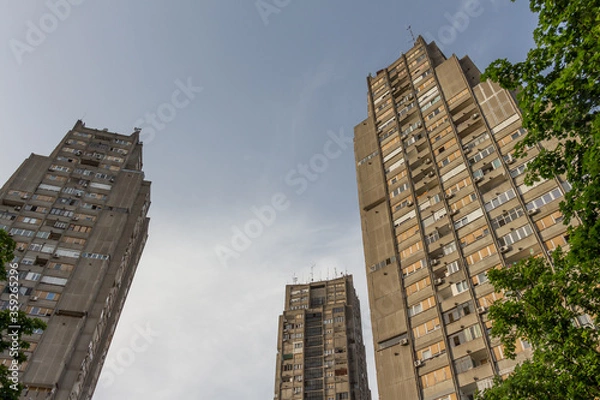 Fototapeta Eastern City Gate of Belgrade (Rudo) is a complex of three large residential buildings situated in the neighborhood of Konjarnik. It is among the most prominent structures along city skyline.