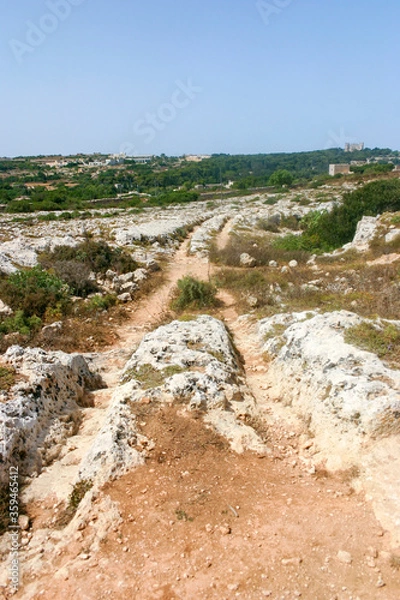 Obraz Misrah ghar il-kbir cart tracks in Malta
