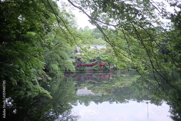 Fototapeta Lakeside temple