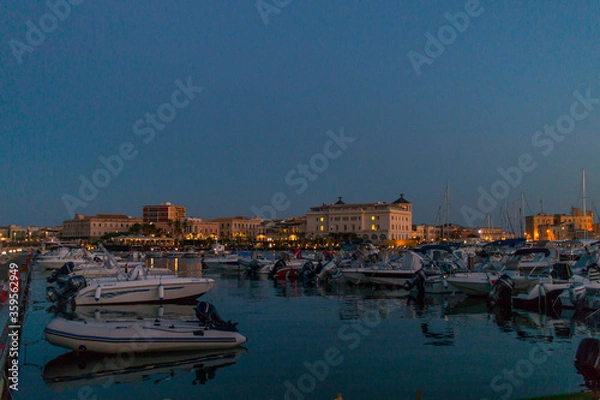 Obraz boats in the harbor
